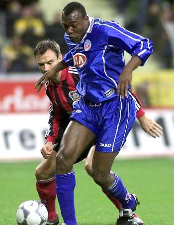 眼眶塌陷！赵鸿刚拳击生涯或终结，转型还是再战成艰难抉择